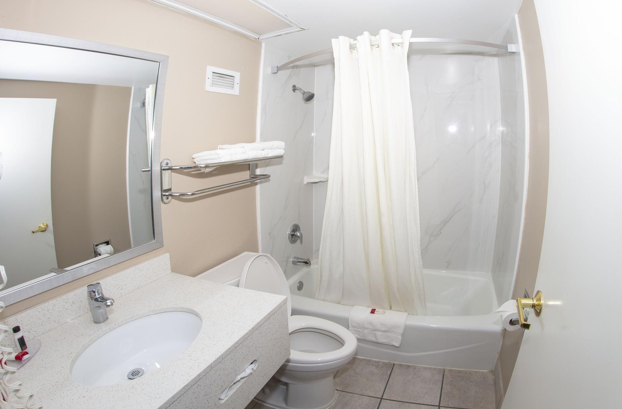 Super 8 By Wyndham St Charles Hotel Saint Charles Bagian luar foto